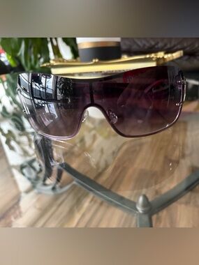 Vince Camuto Purple Gradient Shield Sunglasses